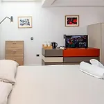 Blu B&B 로비니