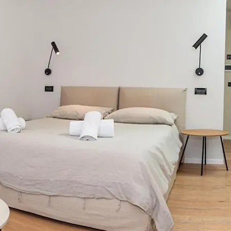 Bed and Breakfast Blu Ρόβινι