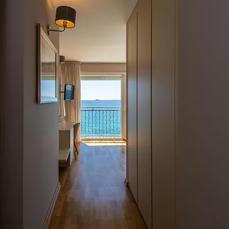 Blu Bed and Breakfast Ρόβινι